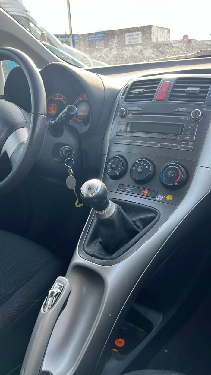 Toyota Auris 2008 – ESSENCE – Image 2