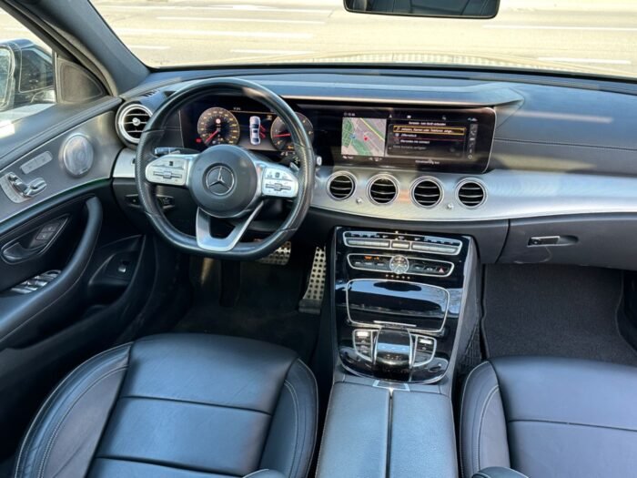 MERCEDES-BENZ E400 – Image 4
