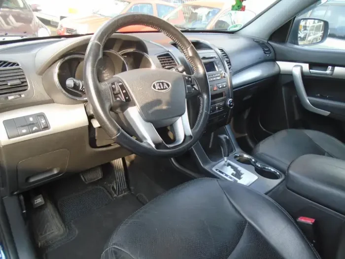 KIA SORENTO – Image 5